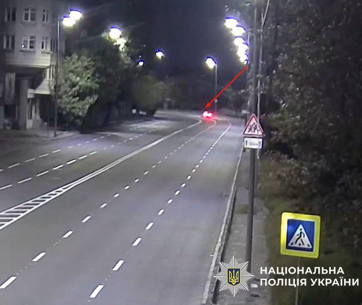 У Києві 18-річний працівник автомийки викрав та розбив авто клієнта