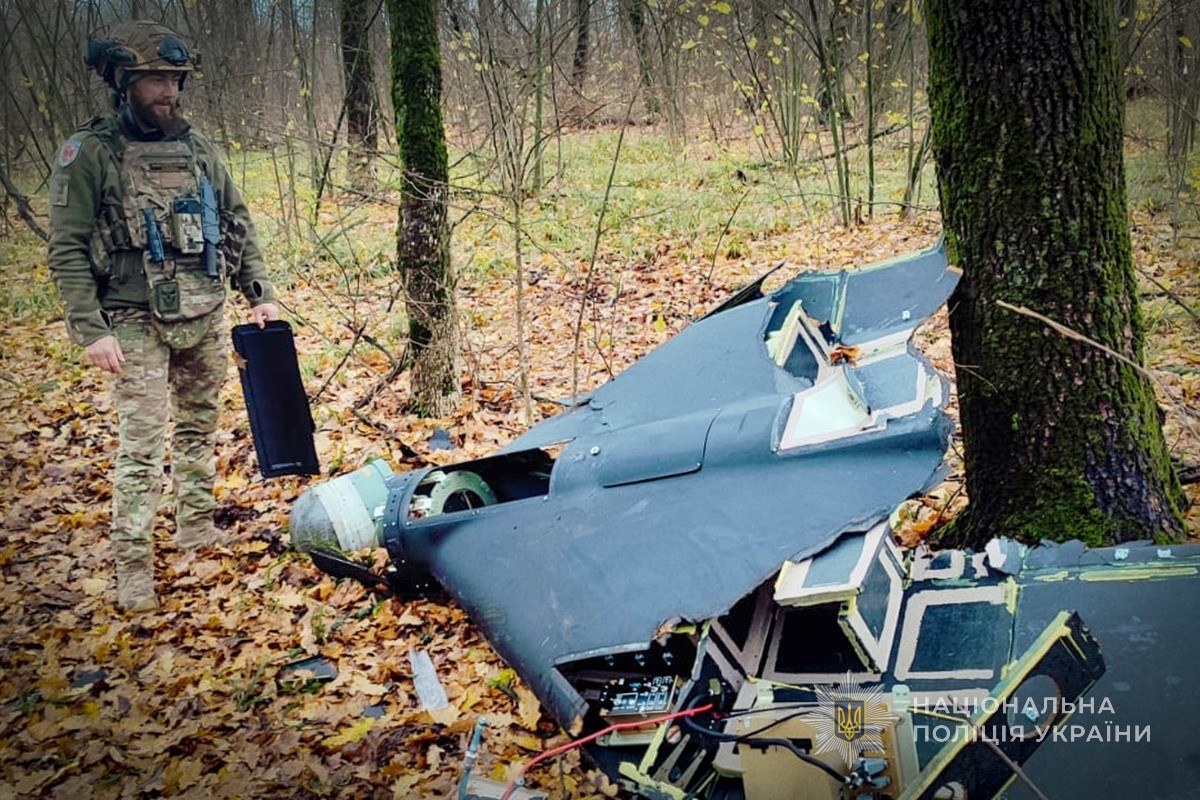 Збили, але не вибухнув: на Сумщині знешкодили бойову частину російського дрона
