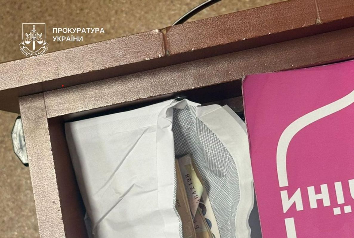 Чиновники Киевской таможни брали за беспрепятственное растаможивание автомобилей