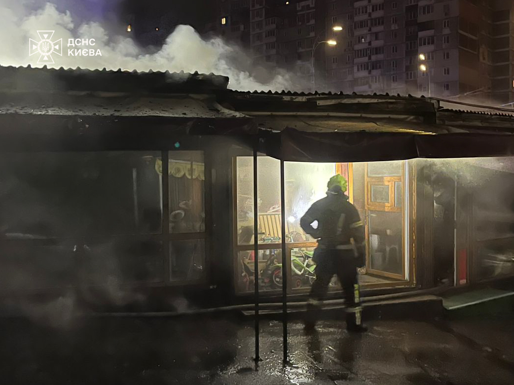 У Києві вночі горіли кіоски