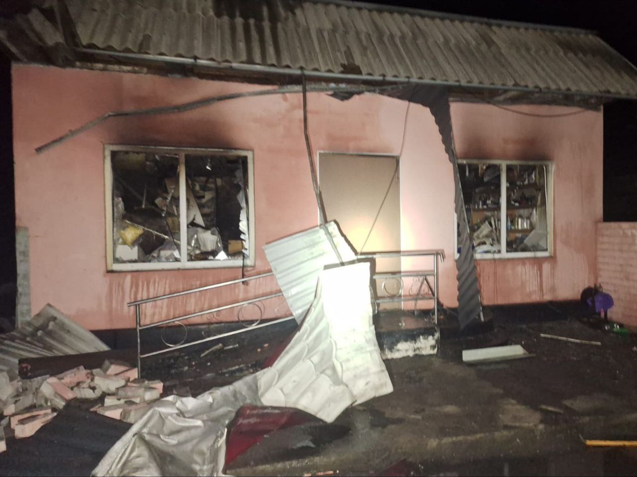 Ночные обстрелы Днепропетровщины: поврежденная инфраструктура