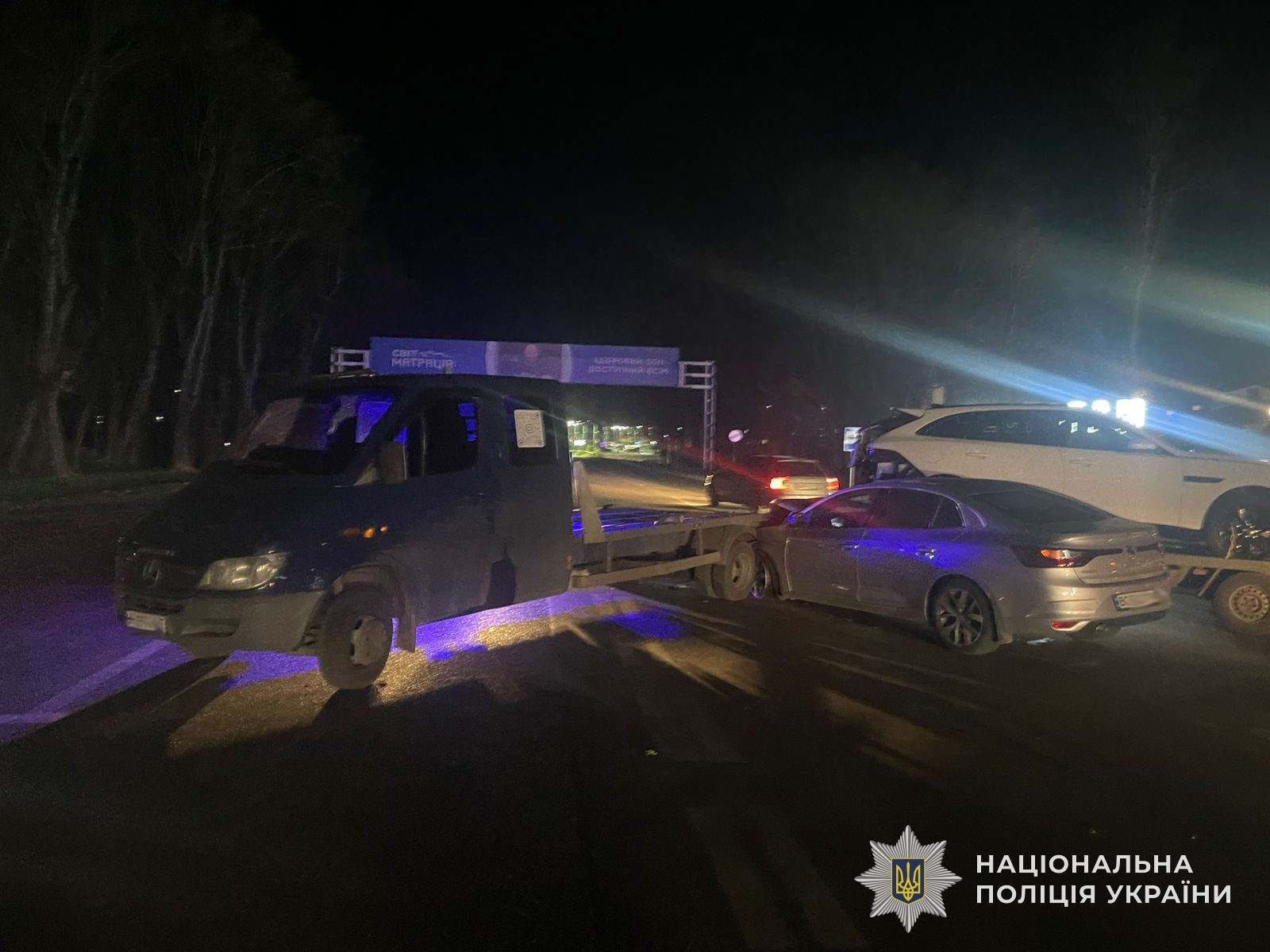 На Львовщине столкнулись микроавтобус и легковушка: есть пострадавшие