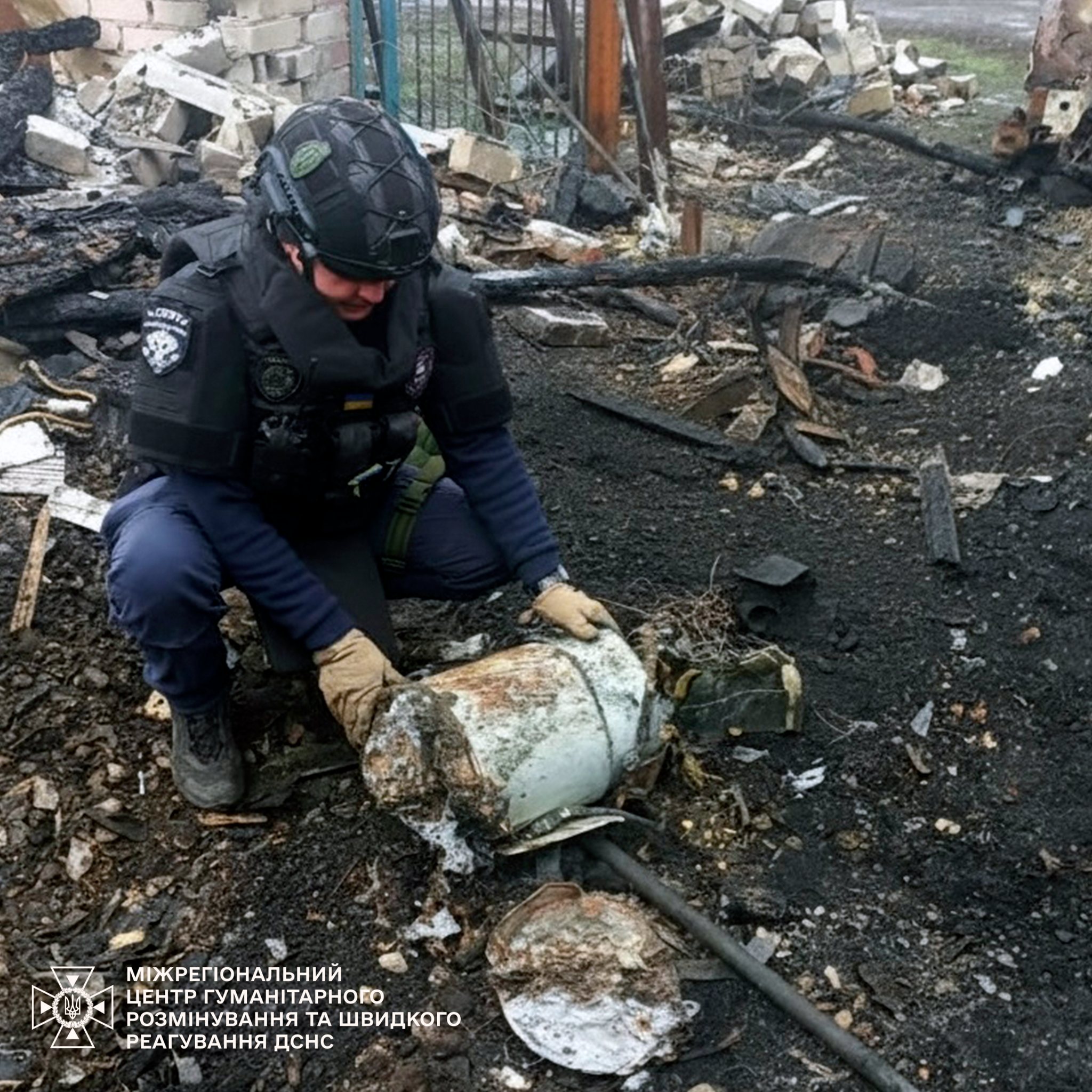 В Харьковской области саперы изъяли боевую часть БпЛА "Герань-2"