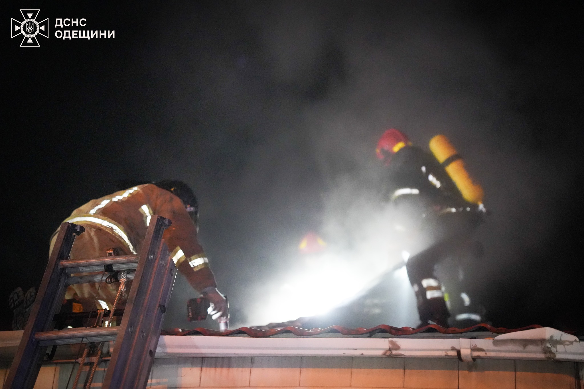 пожежа на СТО в Одесі 17 грудня