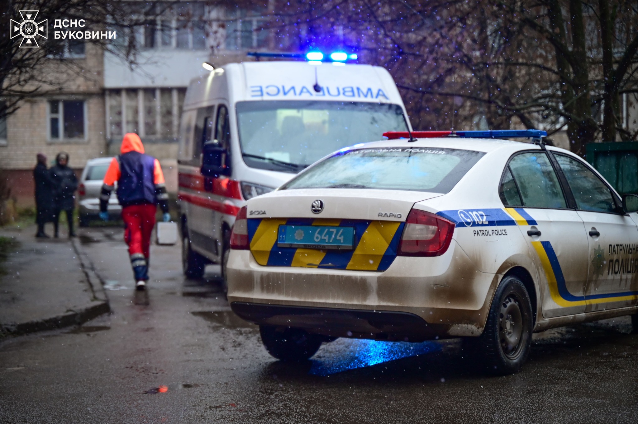 У Чернівцях сталася пожежа у багатоповерхівці: одна людина загинула
