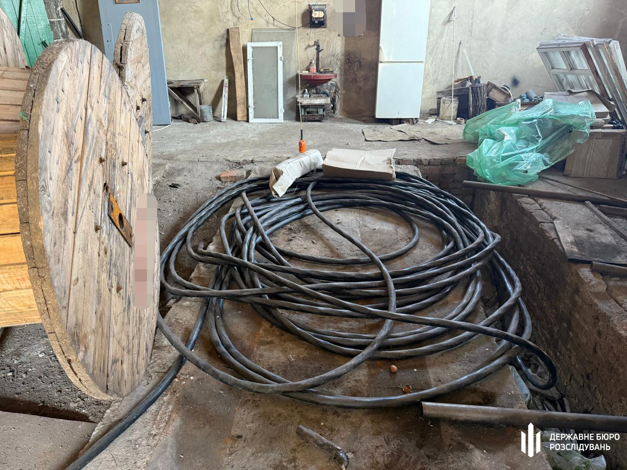 В Черкасской области руководитель колонии организовал схему обогащения на осужденных