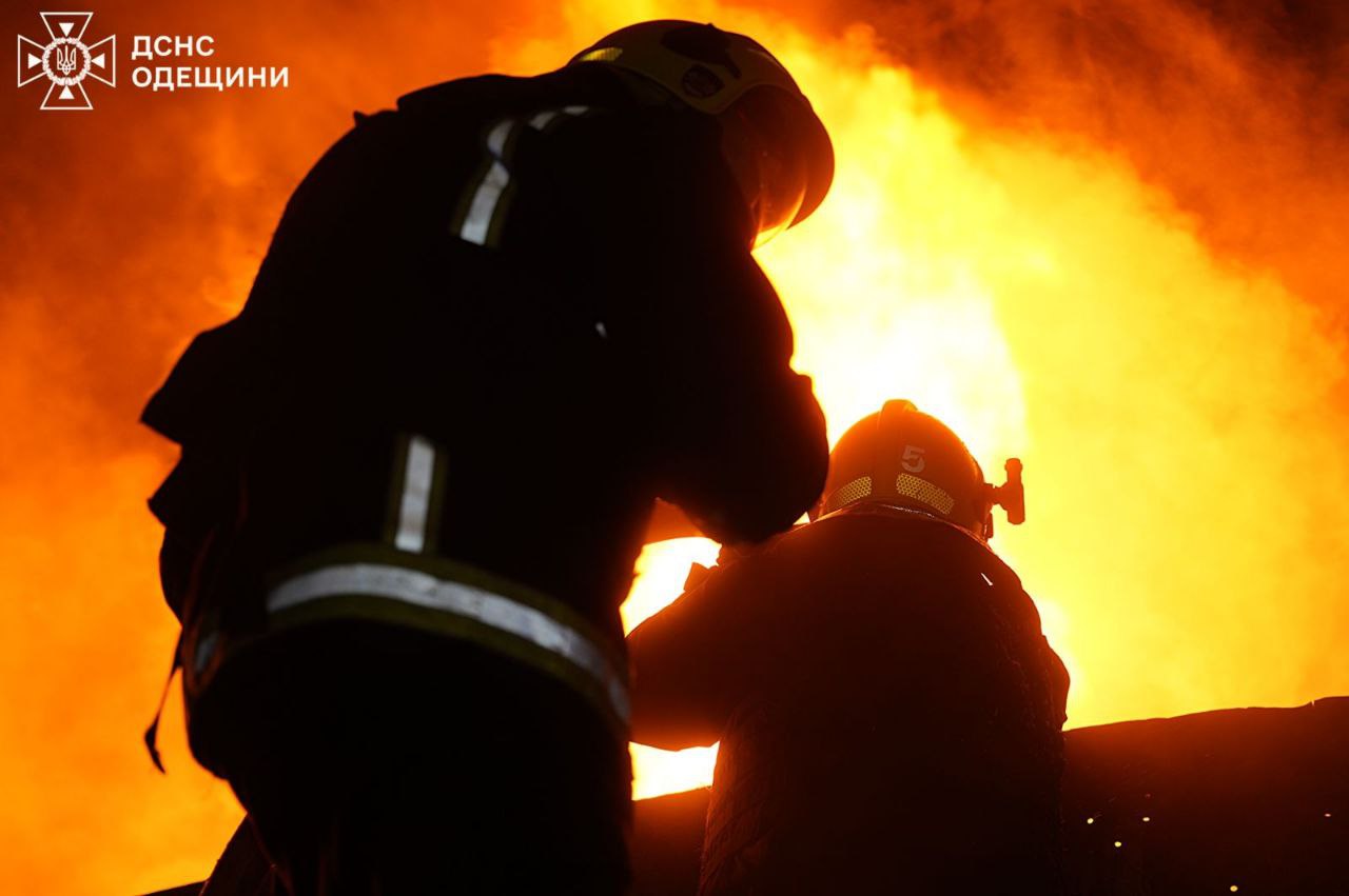 Россияне ночью атаковали объект энергетики в Одесской области