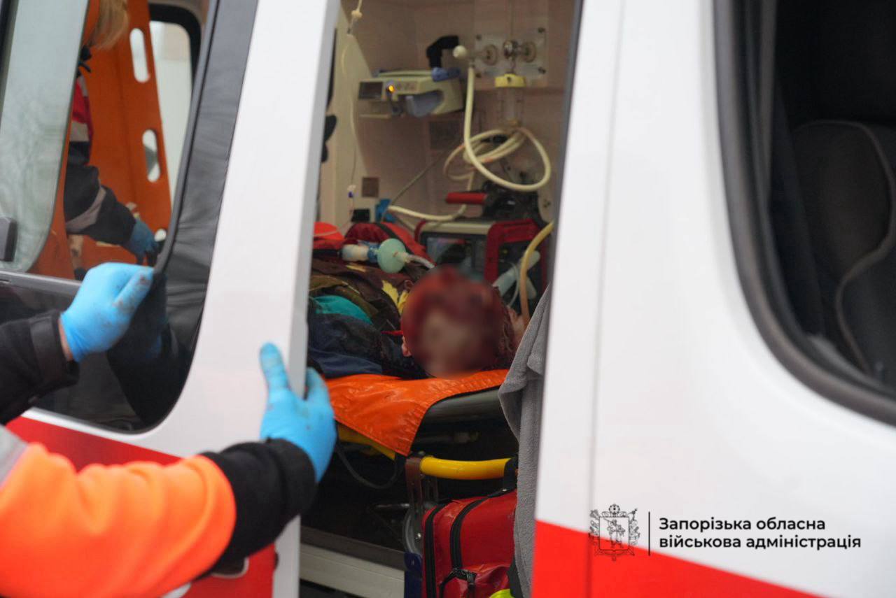 Удары по Запорожью и Запорожскому району: десятки пострадавших