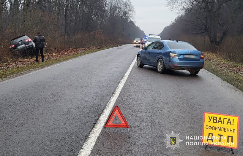 Тройное ДТП на Львовщине: один из автомобилей превратился в металлолом