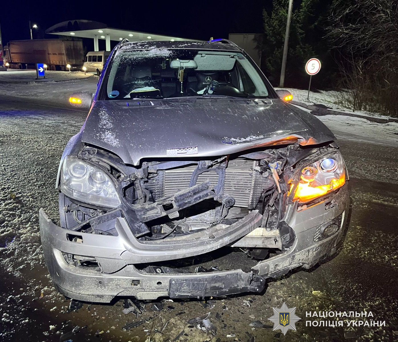 На Львовщине столкнулись два автомобиля: пострадал мужчина