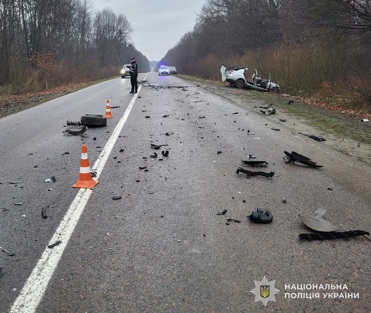 ДТП на Львовщине: один из автомобилей превратился в металлолом