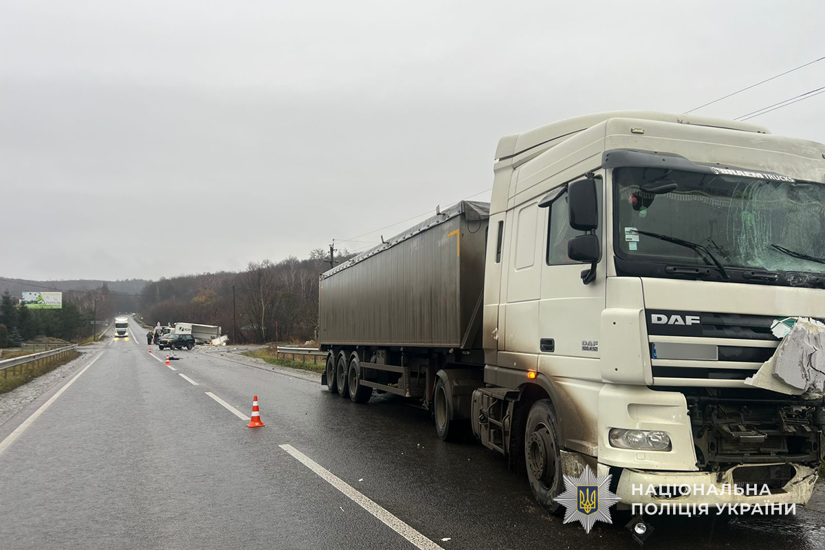 На Тернопільщині зіткнулися дві вантажівки