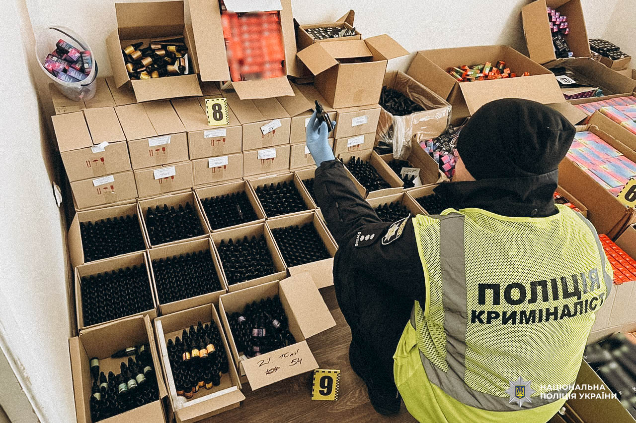 На Волині викрили мережу збуту наркотиків на 430 млн грн: психотропи маскували під дієтичні добавки