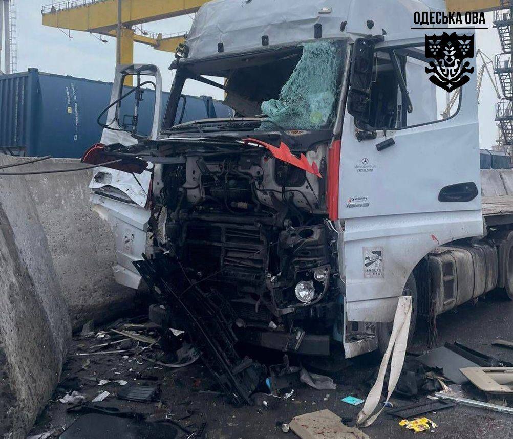 Россияне ударили по двум портам Одесщины: повреждена инфраструктура, есть жертвы