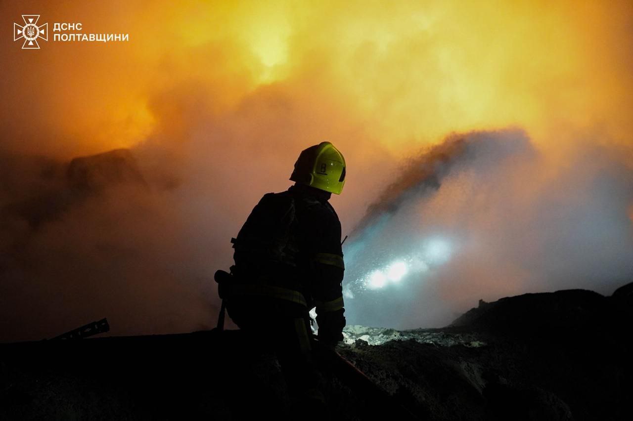 Россияне ударили по промышленному объекту в Полтавской области