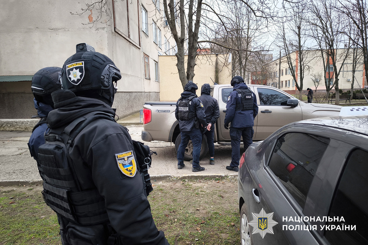 У Миколаєві батьки намагалися за 10 тисяч доларів продати новонароджену дитину