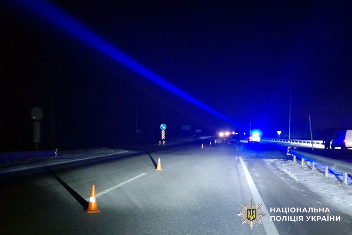 В Полтавской области столкнулись Lexus и Nissan: двое пострадавших